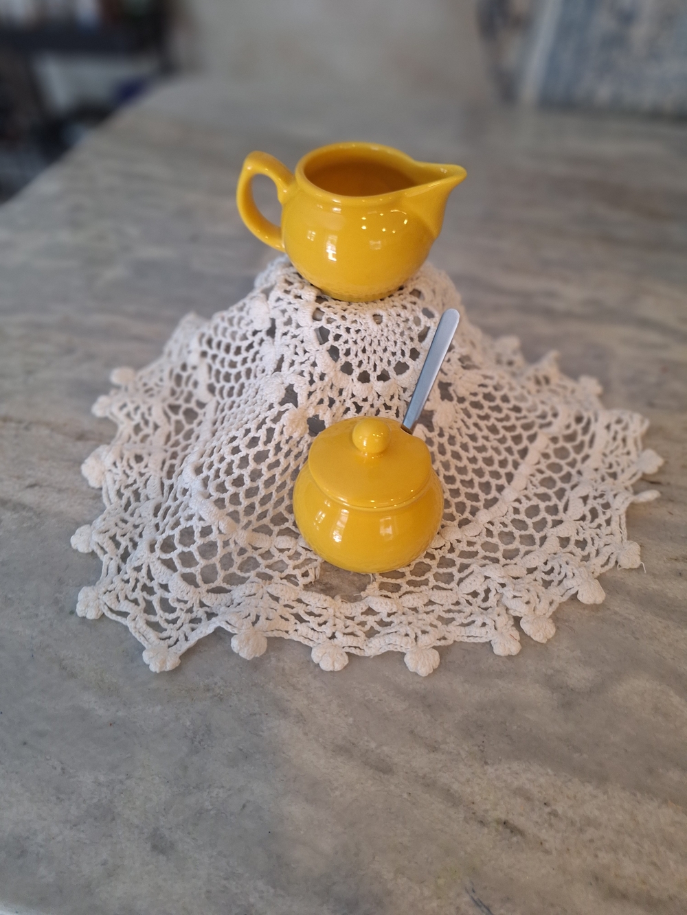 Sunny Yellow Ceramic Creamer and Sugar Jar Set - Vibrant Kitchen Accent